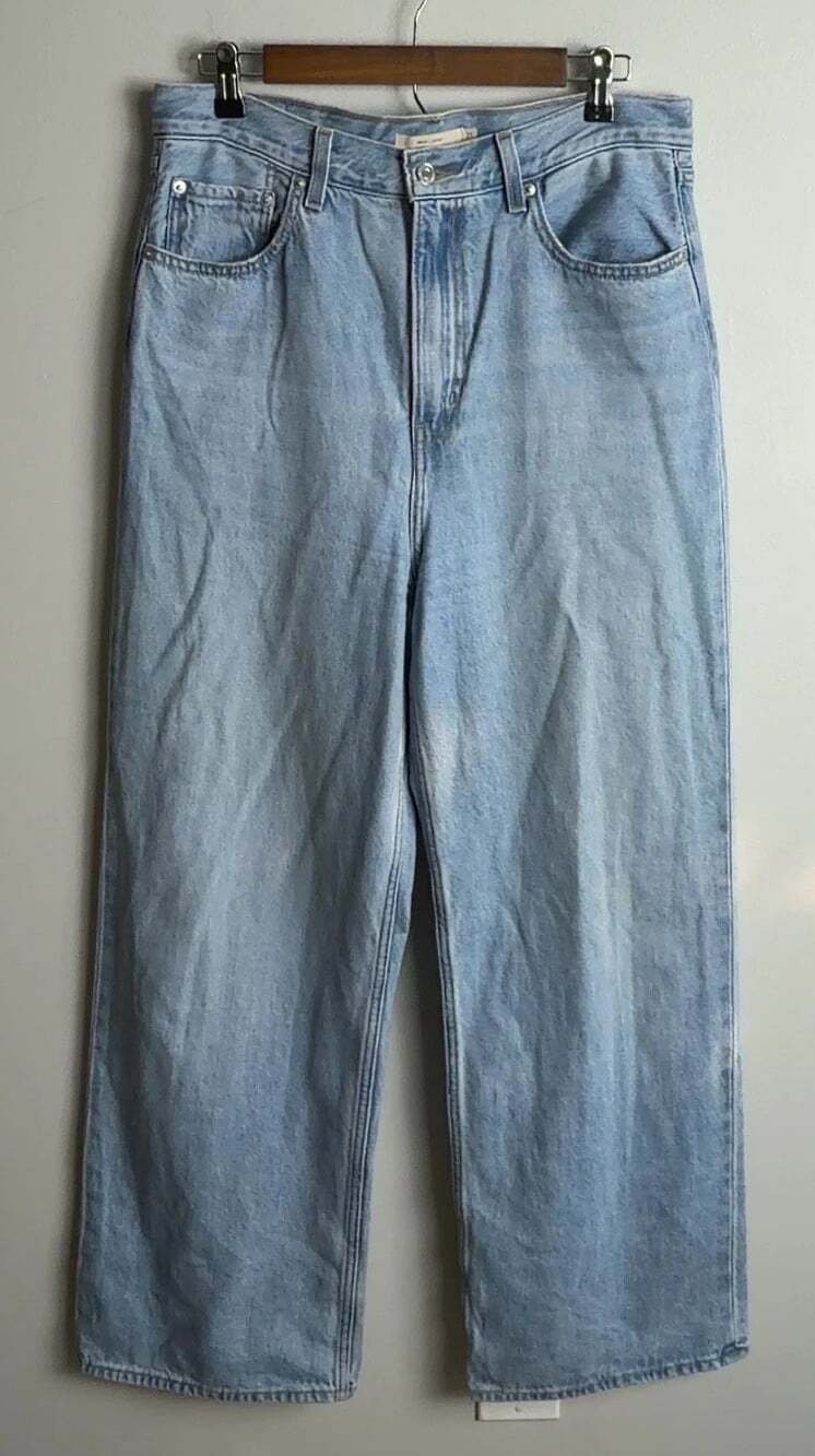 Levi's High Loose Jeans Size 31x31 Light Wash Wide Leg Denim Pants Women’s